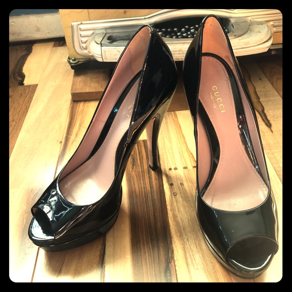Gucci Black Patent Leather Heels